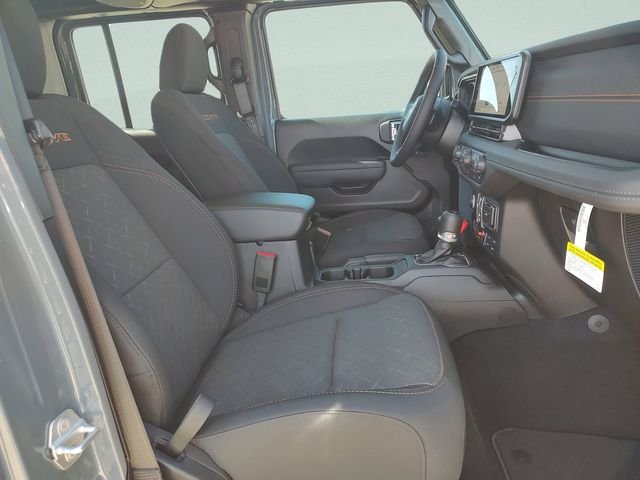 New 2026 Anvil Clear-Coat Exterior Paint Jeep Mojave image 30