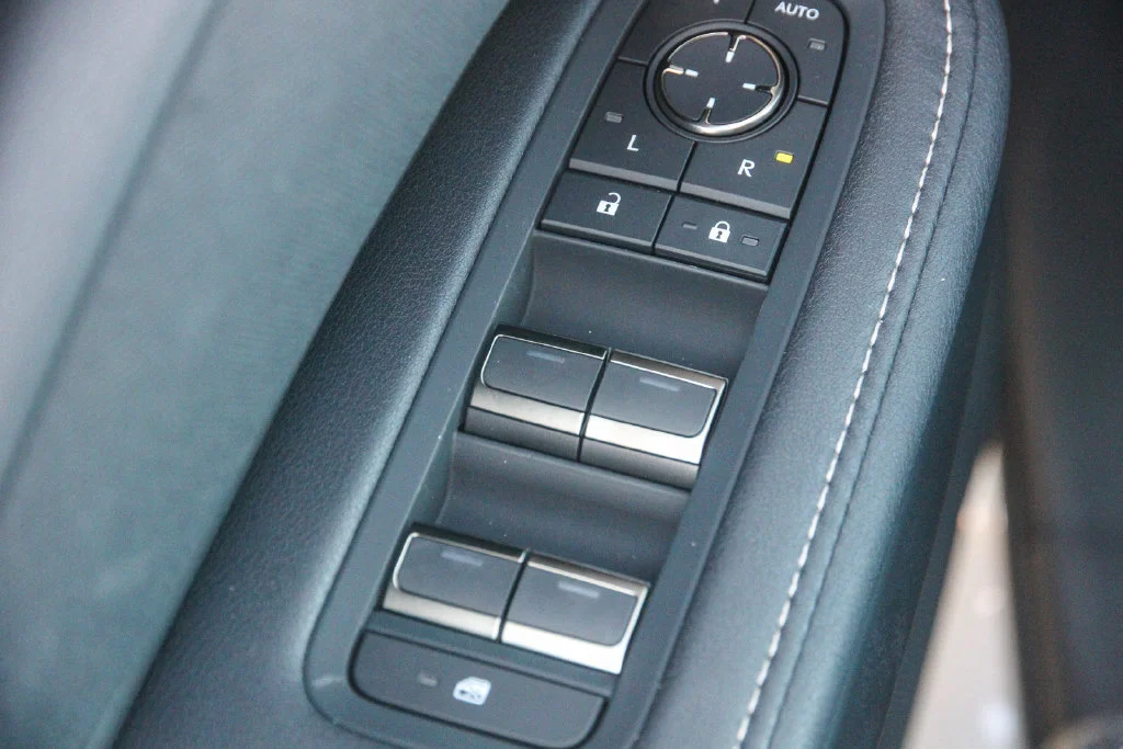 New 2026 Wind Chill Pearl Lexus  350 F SPORT HANDLING AWD image 21