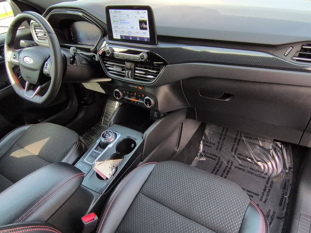 2025 Ford Escape ST-Line Select - Photo 24