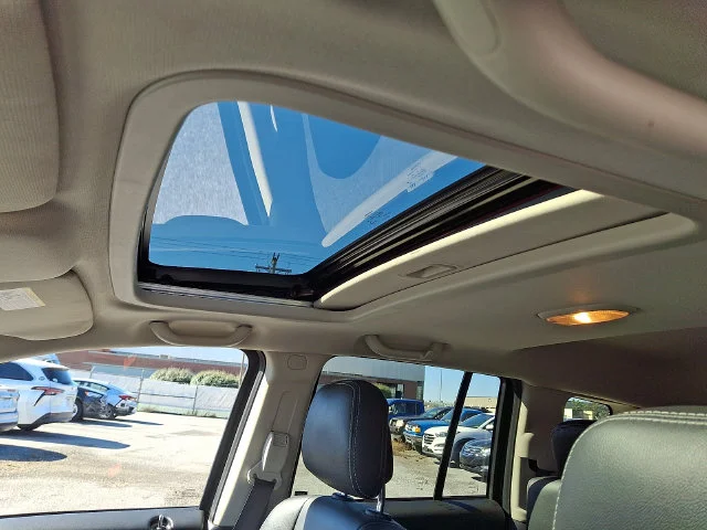 Used 2016 Red Jeep High Altitude image 14