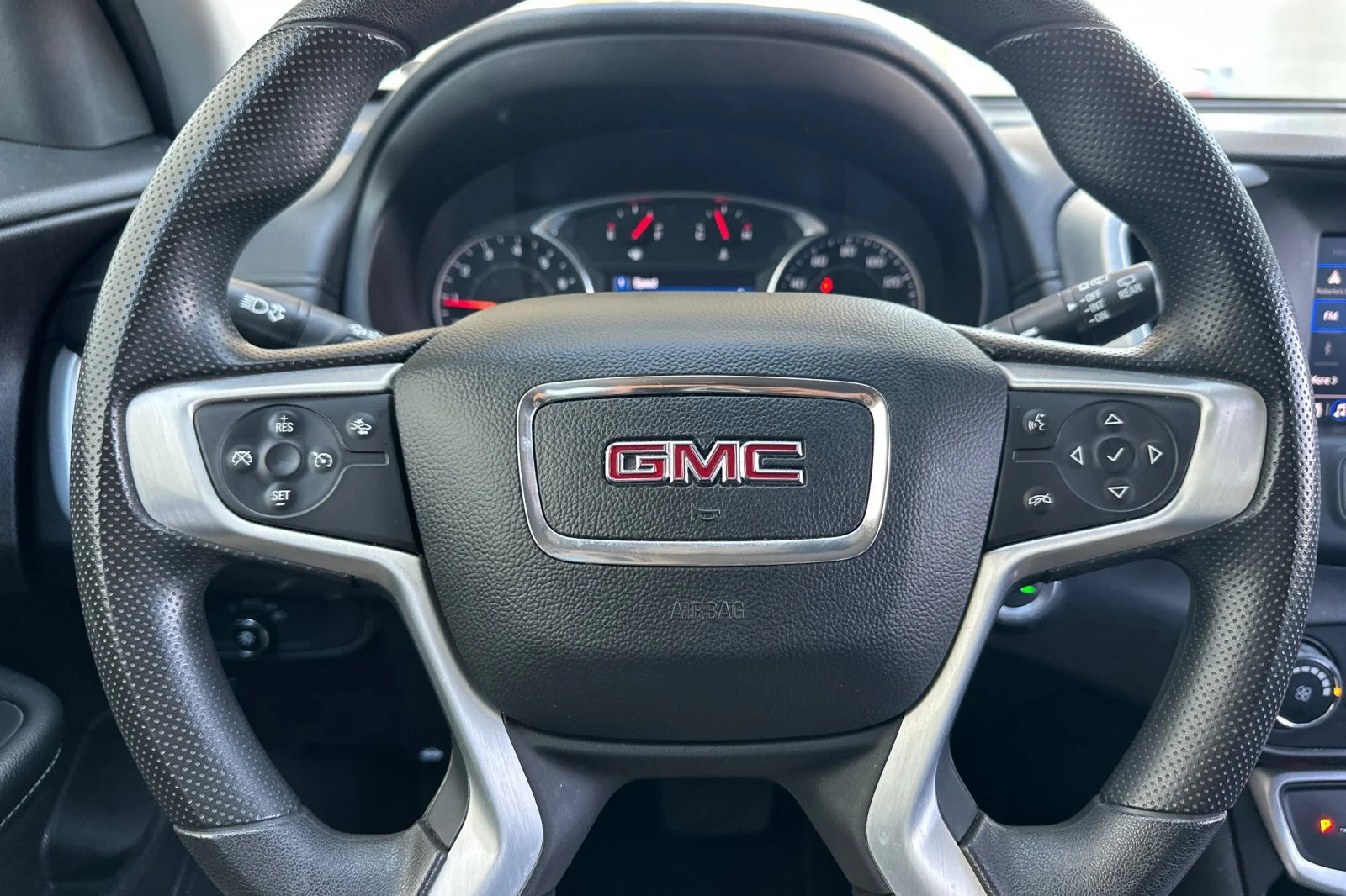 Used 2024 Summit White GMC SLE image 23