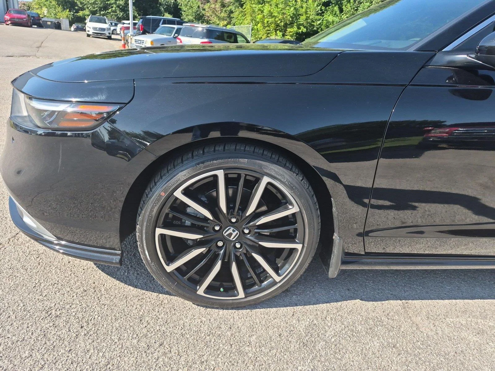 Used 2023 Crystal Black Pearl Honda Touring image 10