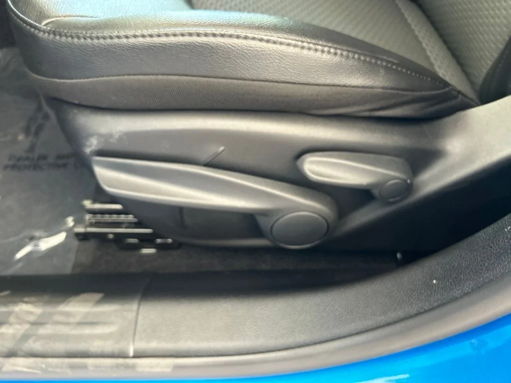 Used 2025 Blue Jeep Latitude image 38