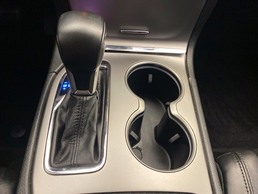 Used 2018 Silver Jeep Altitude image 15