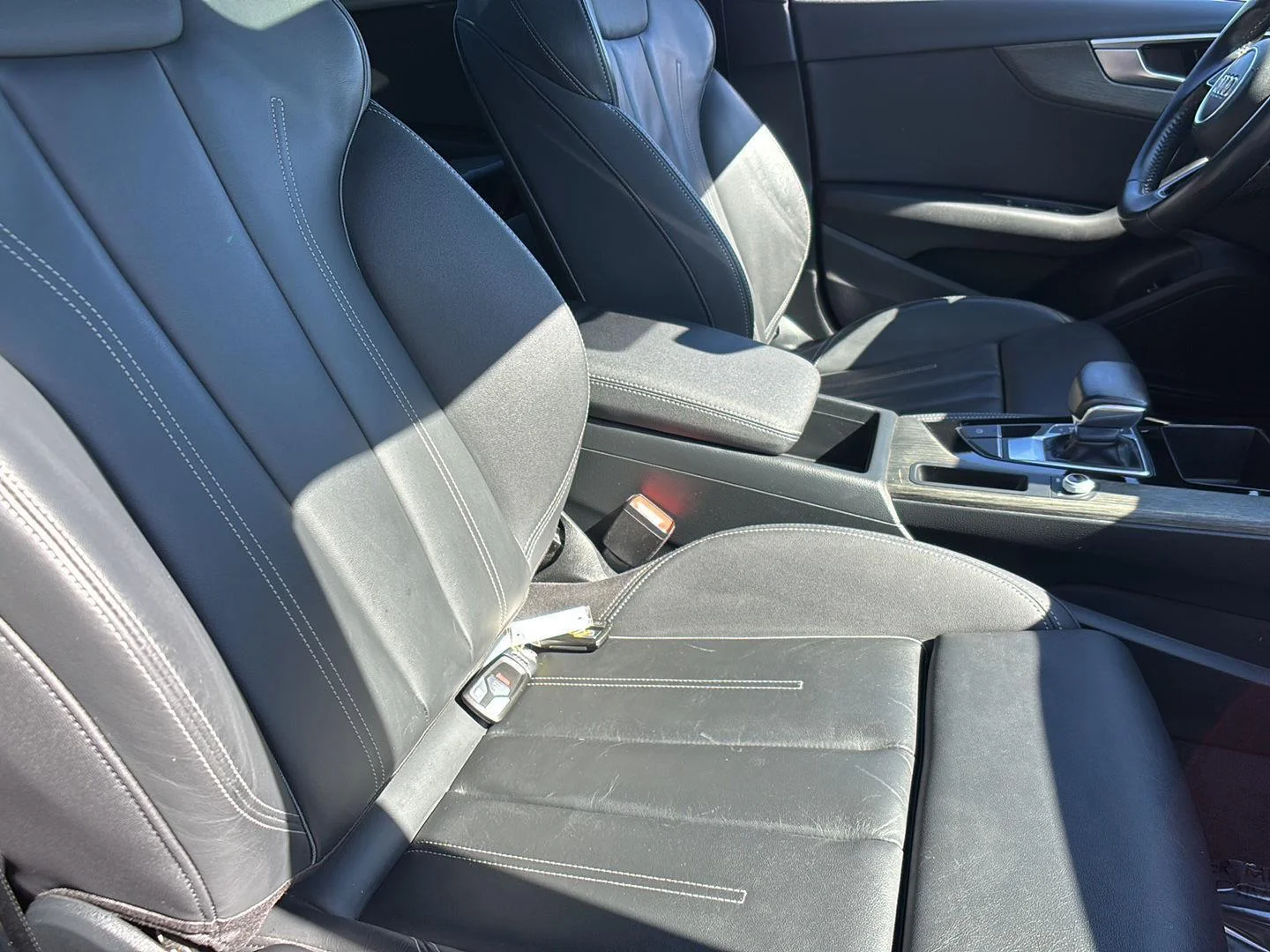 Used 2020 Mythos Black Metallic Audi Premium image 22