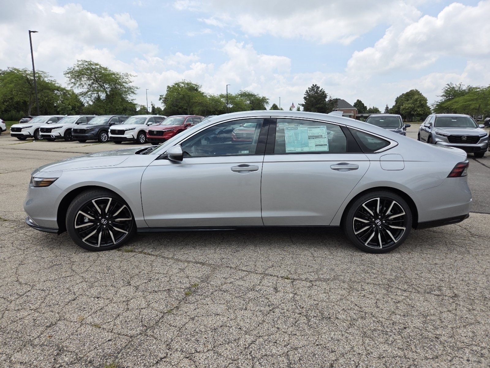 New 2026 Solar Silver Metallic Honda Touring image 21