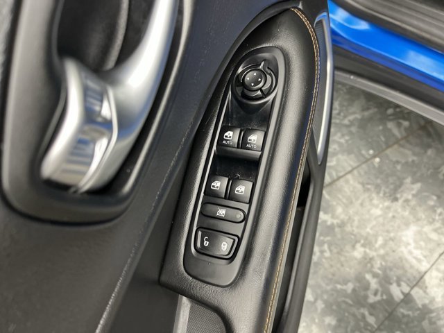 Used 2019 Laser Blue Pearlcoat Jeep Limited image 7
