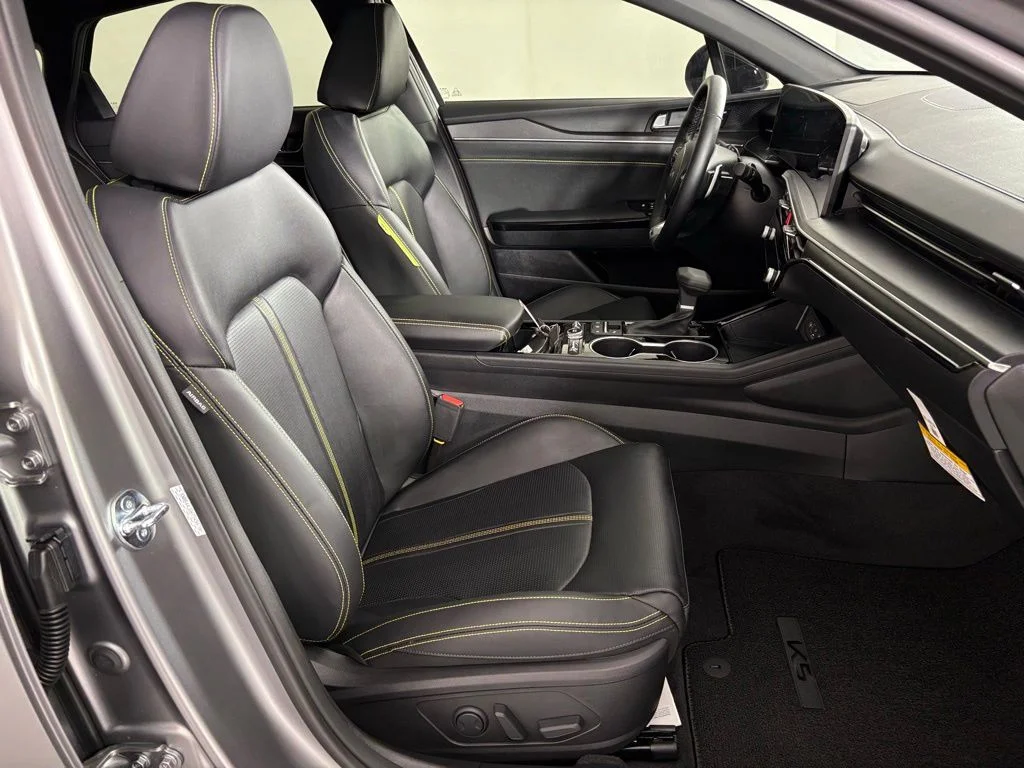 New 2026 Steel Matte Gray Kia GT image 42