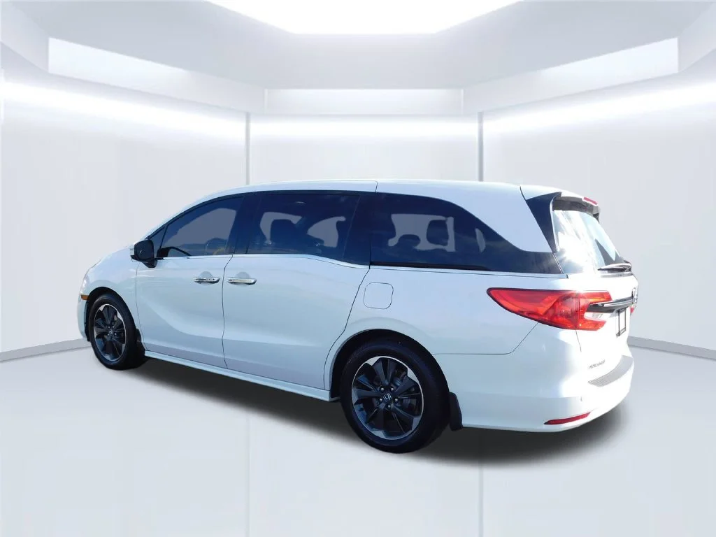 Used 2023 White Honda Elite image 5