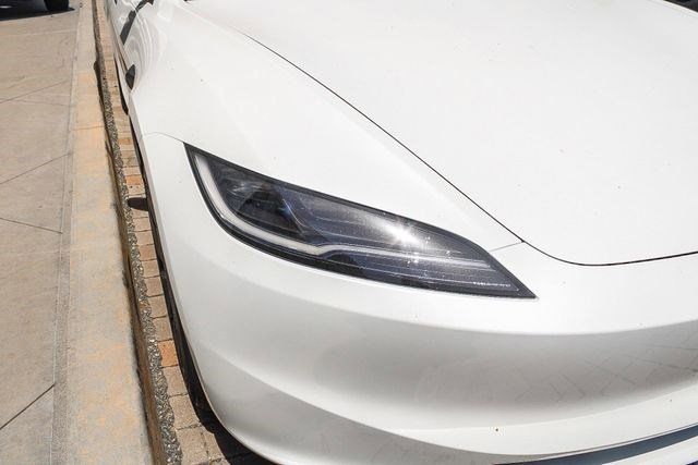 Used 2025 Pearl White Multi-Coat Tesla Long Range image 4
