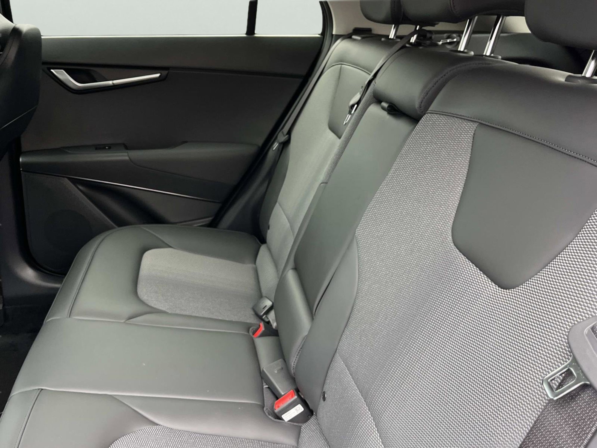 New 2026 Aurora Black Pearl Kia EX image 22