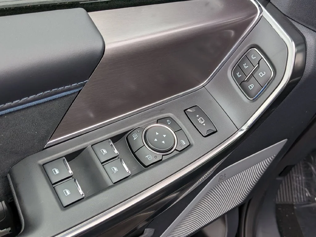 New 2026 Black Ford Platinum image 24