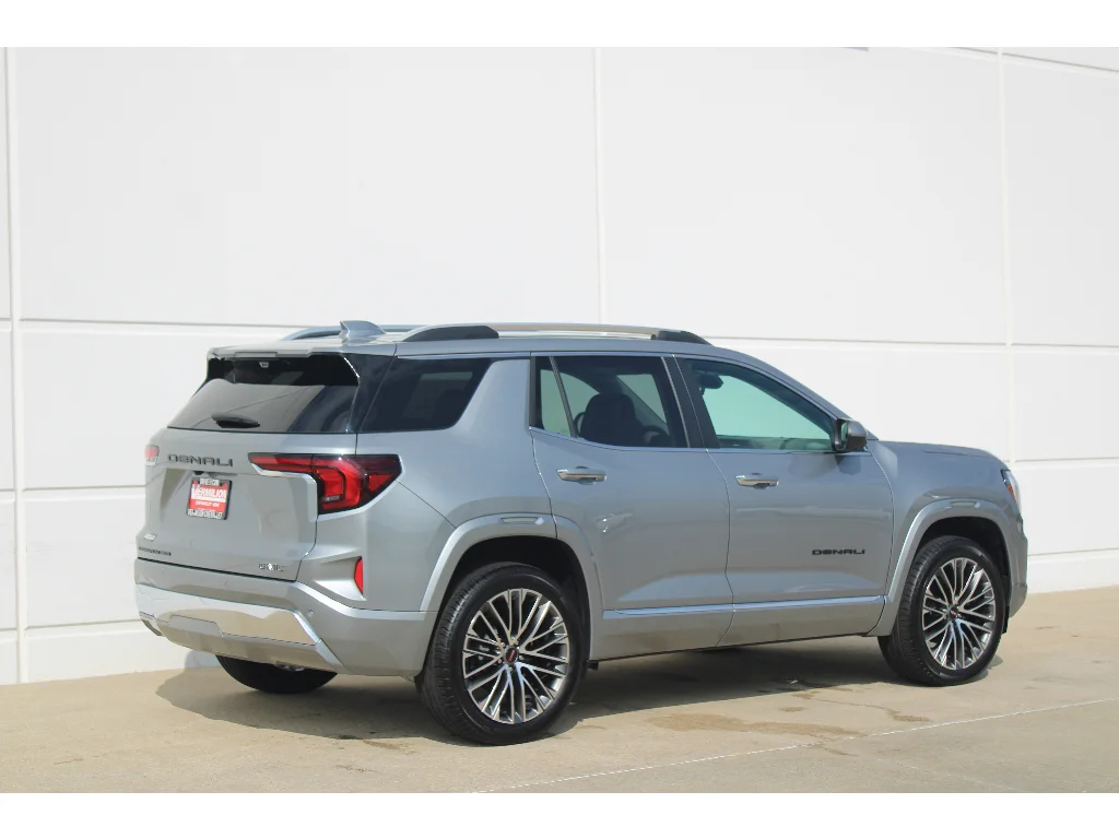 New 2026 STERLING METALLIC GMC AWD Denali image 6