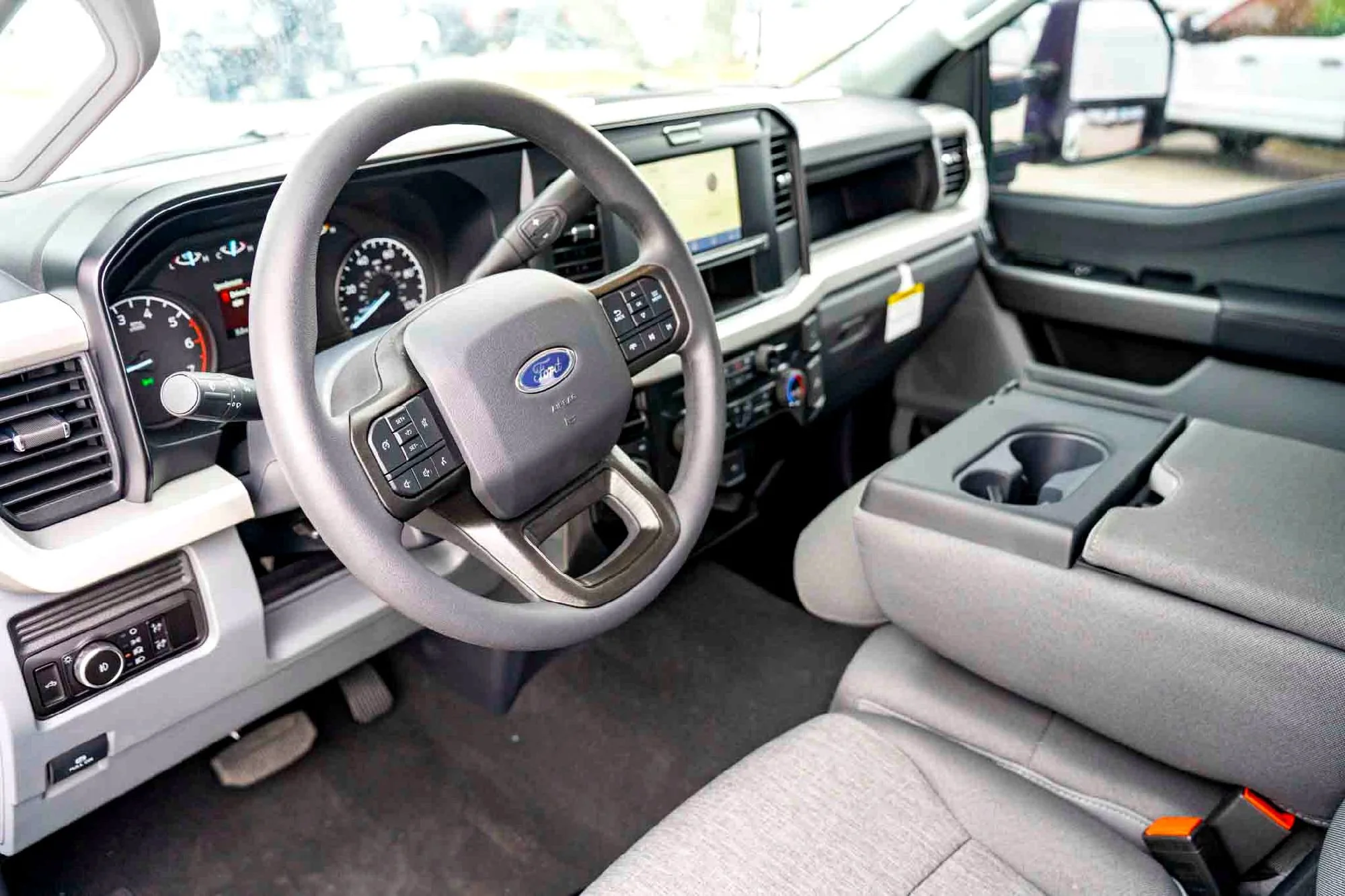 New 2026 Oxford White Ford XL image 10