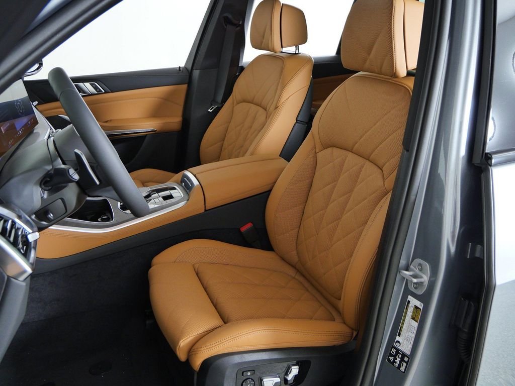 New 2026 Skyscraper Grey Metallic BMW xDrive40i image 32