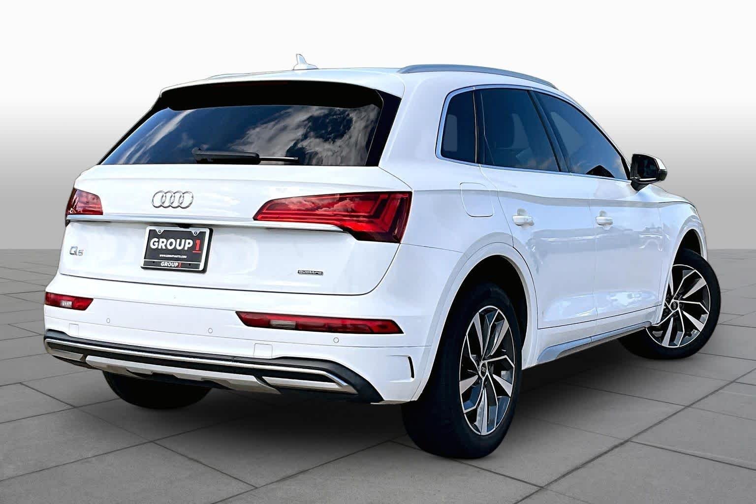Used 2021 Brilliant Black Audi Premium Plus image 12