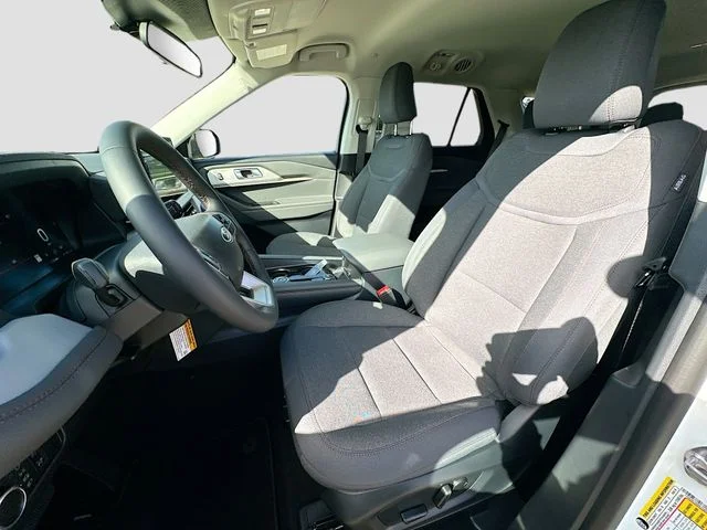 New 2026 White Metallic Ford Active image 15