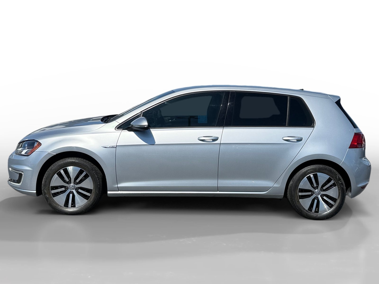 Used 2016 Volkswagen e-Golf e-Golf SE with VIN WVWKP7AU4GW915682 for sale in San Jose, CA