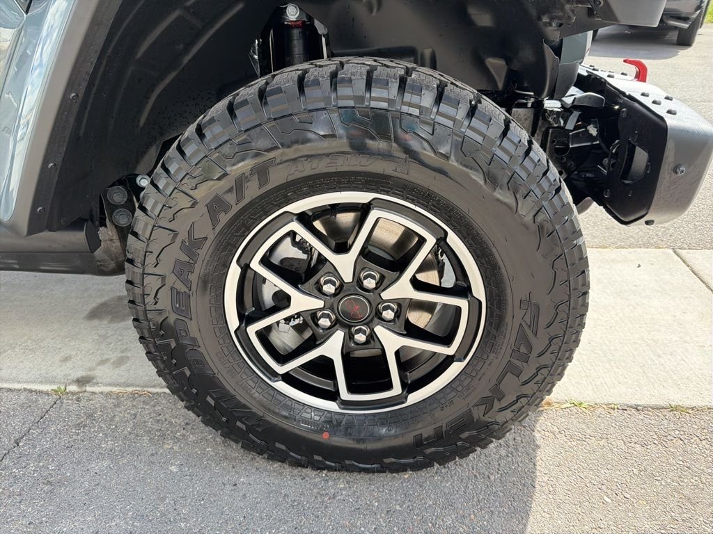 New 2026 Anvil Clear-Coat Exterior Paint Jeep Rubicon X image 50