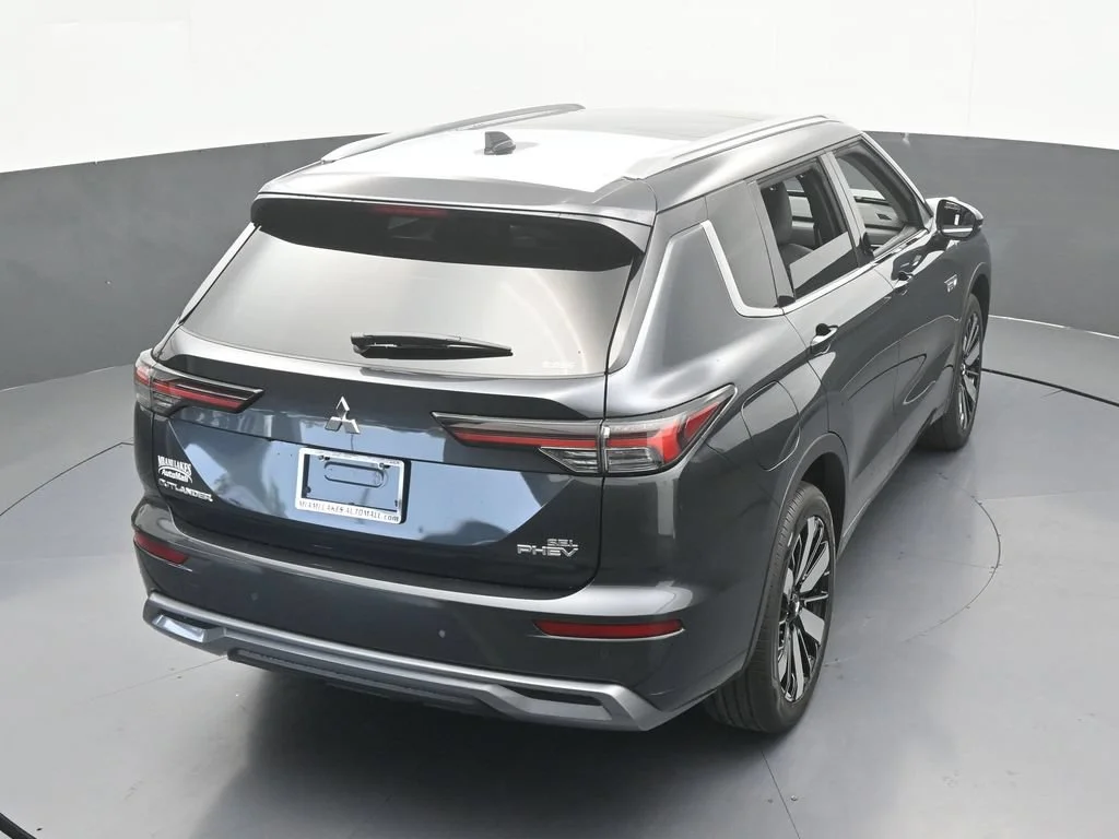 New 2026 Gray Mitsubishi SEL S-AWC image 60