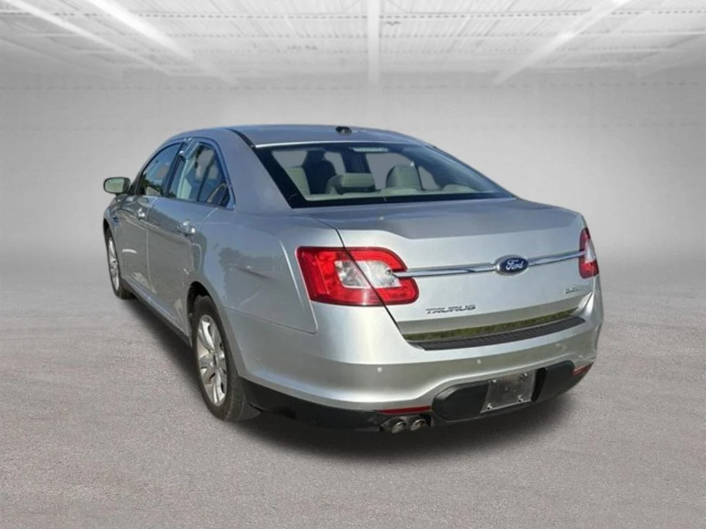 Used 2011 Silver Ford SEL image 6