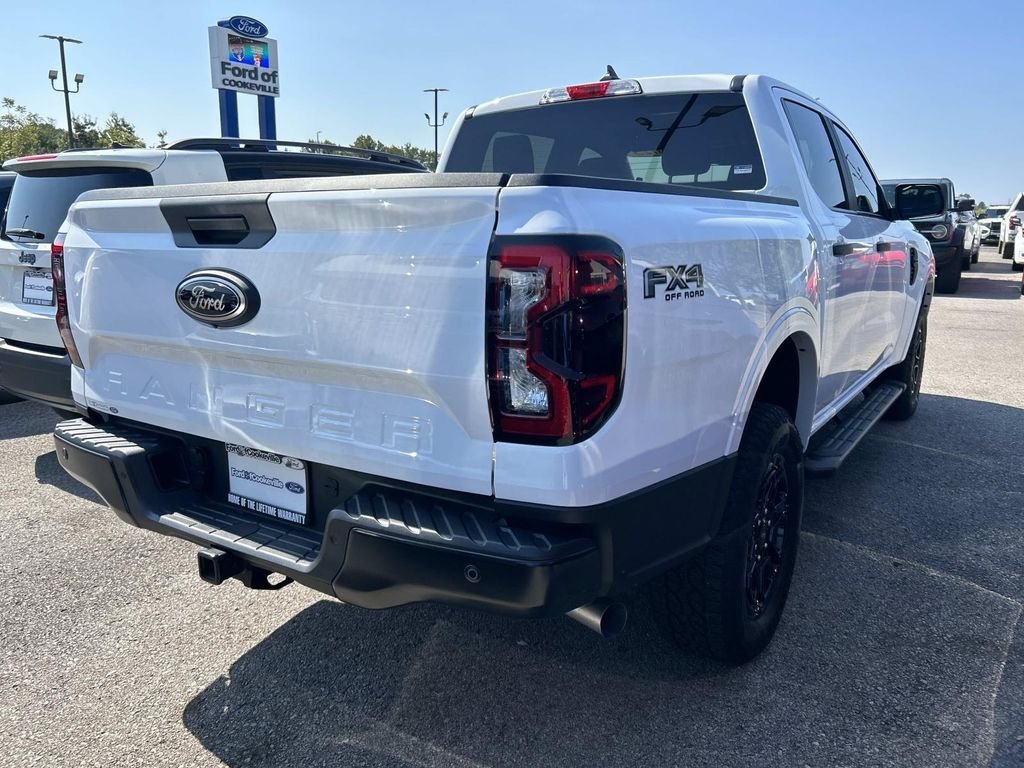 Used 2025 Oxford White Ford XLT image 3