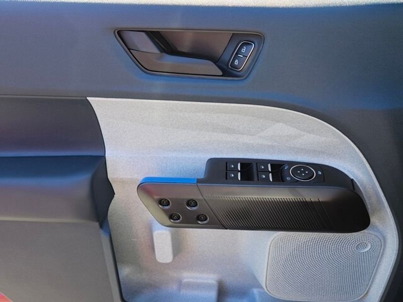 2025 Ford Maverick XLT - Photo 32