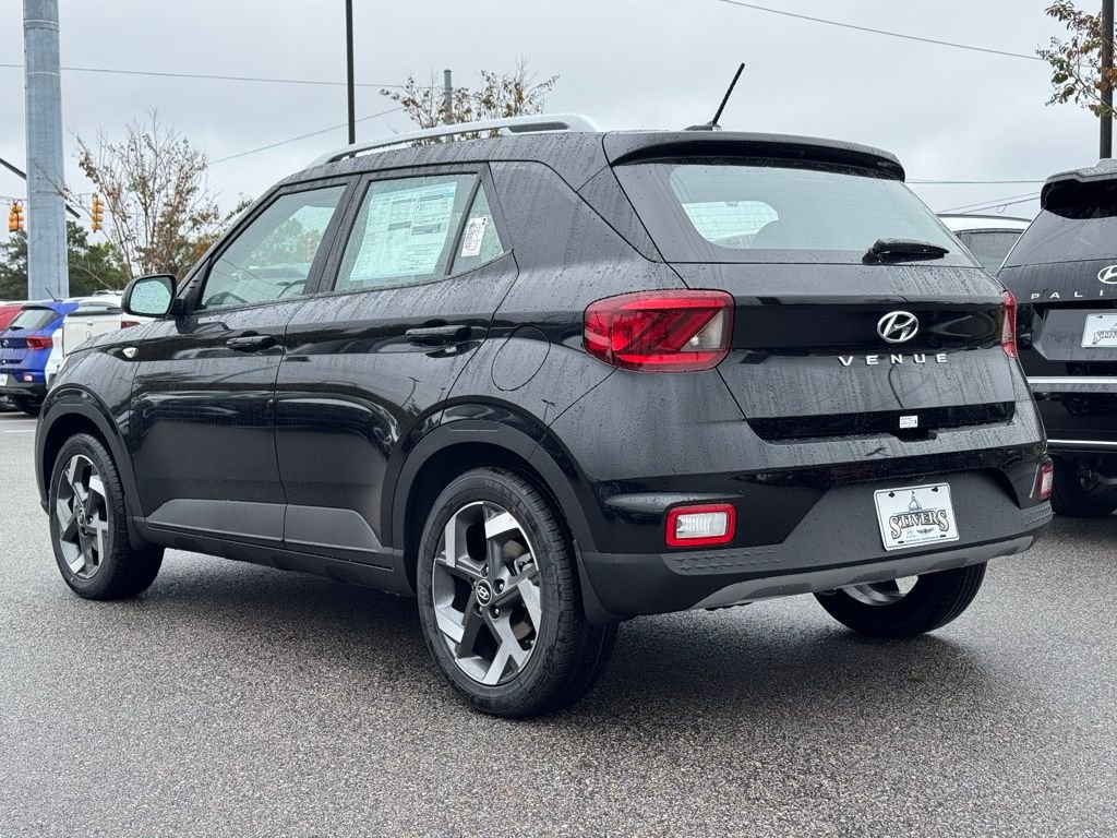 Certified Used 2026 Black Hyundai SEL image 9