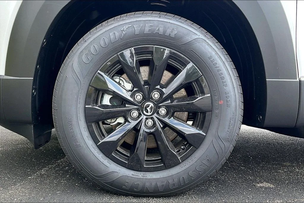 New 2026 Wind Chill Pearl Mazda Preferred AWD image 12