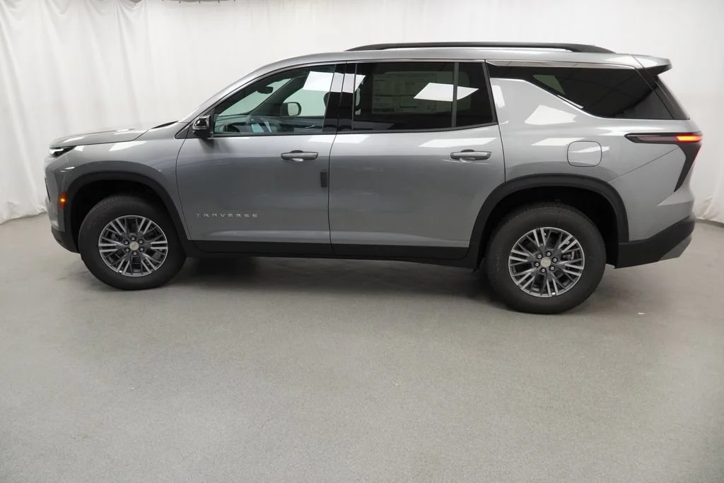 2027 Chevrolet Traverse LT - Photo 38