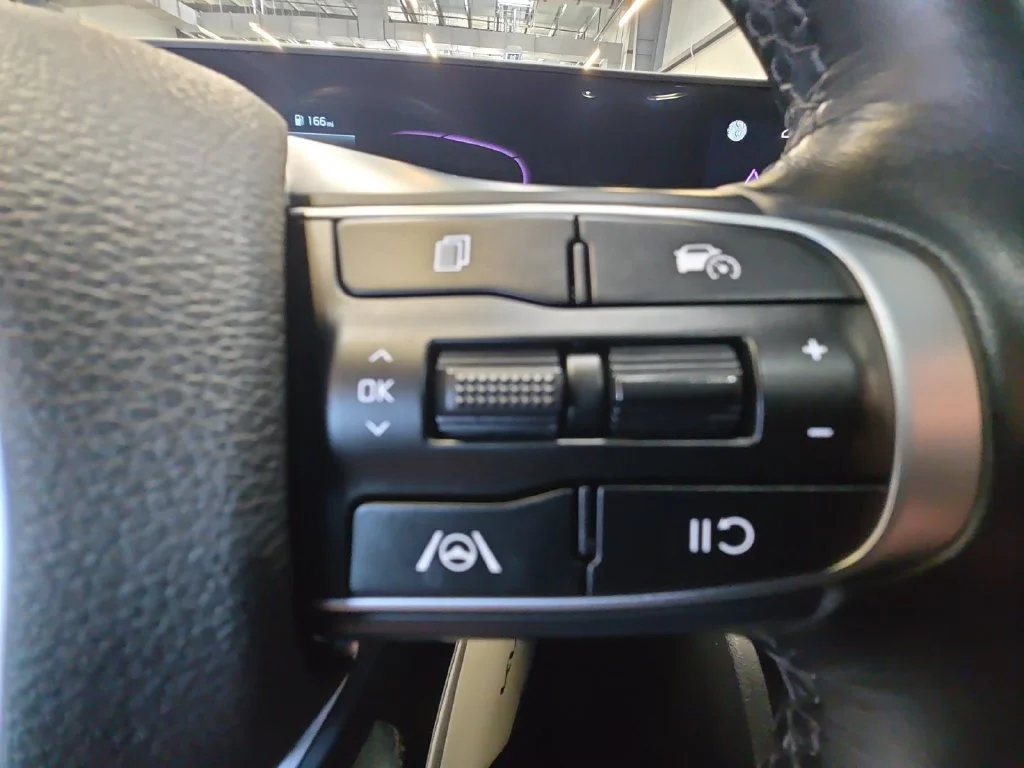 Used 2024 Blue Kia X-Line image 25