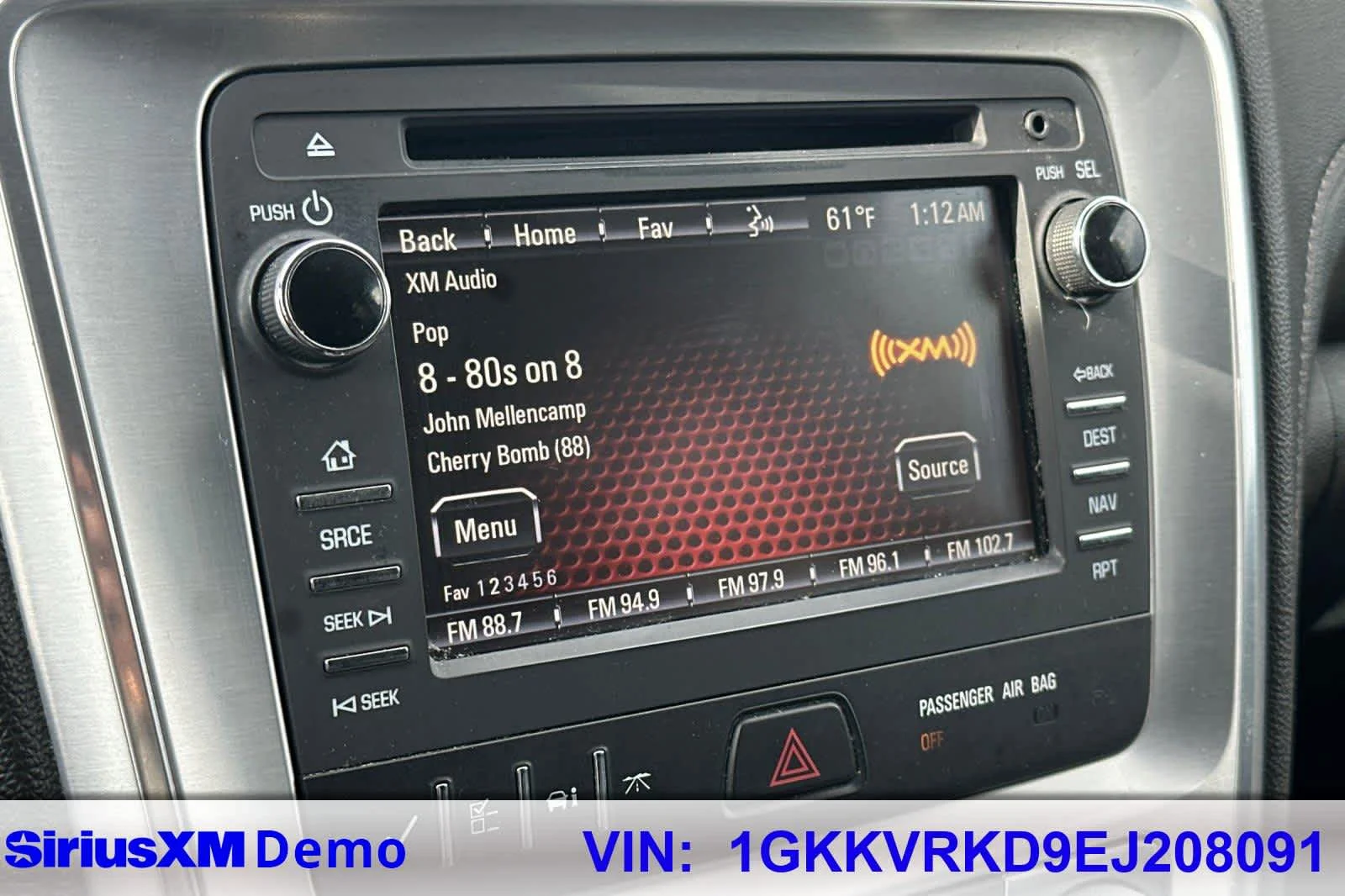 Used 2014 White Diamond Tricoat GMC SLT image 28