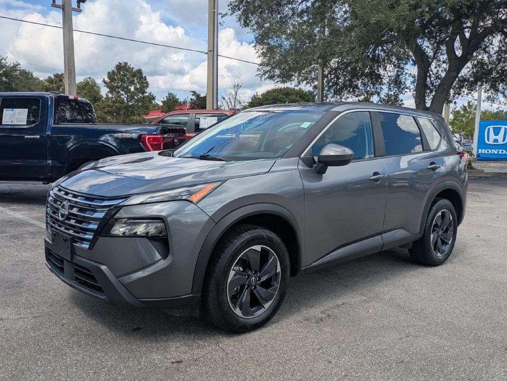 Used 2025 Gun Metallic Nissan SV image 8