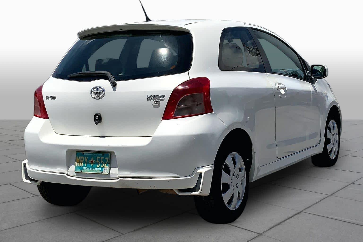 Used 2008 Polar White Toyota S image 10