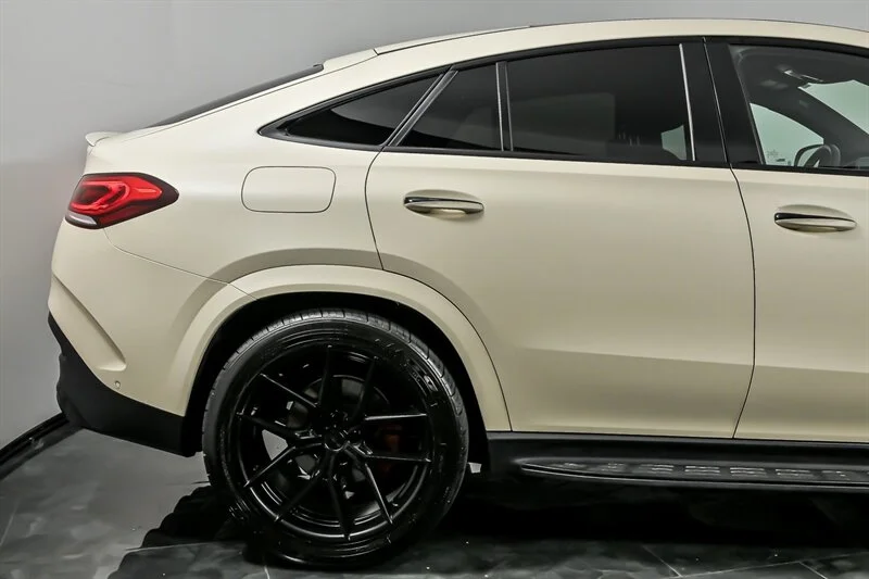 Used 2023 CREAM Mercedes-Benz AMG® GLE 53 image 10