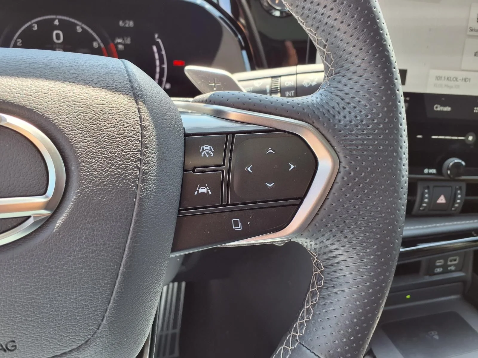 Used 2024 Black Lexus 350 F SPORT Handling image 23