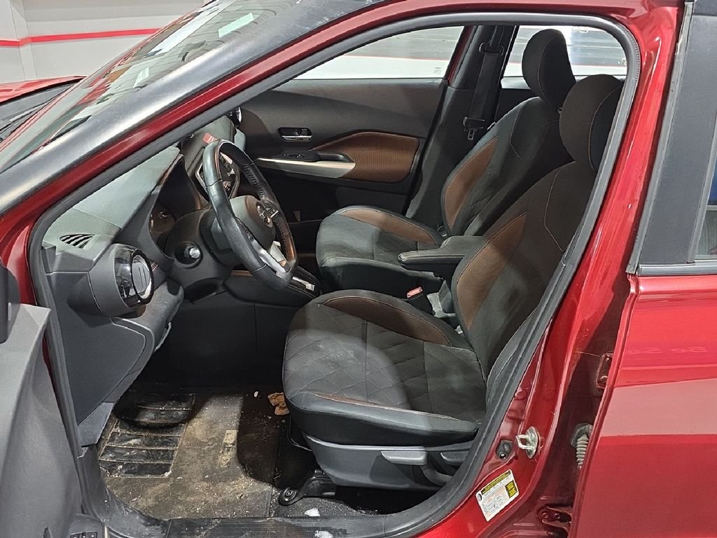 Used 2020 Red Nissan SR image 5