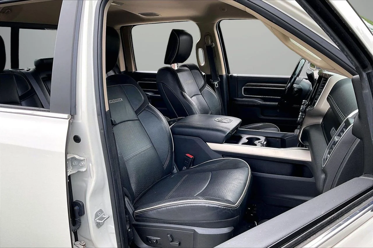 Used 2021 White Ram Laramie image 24