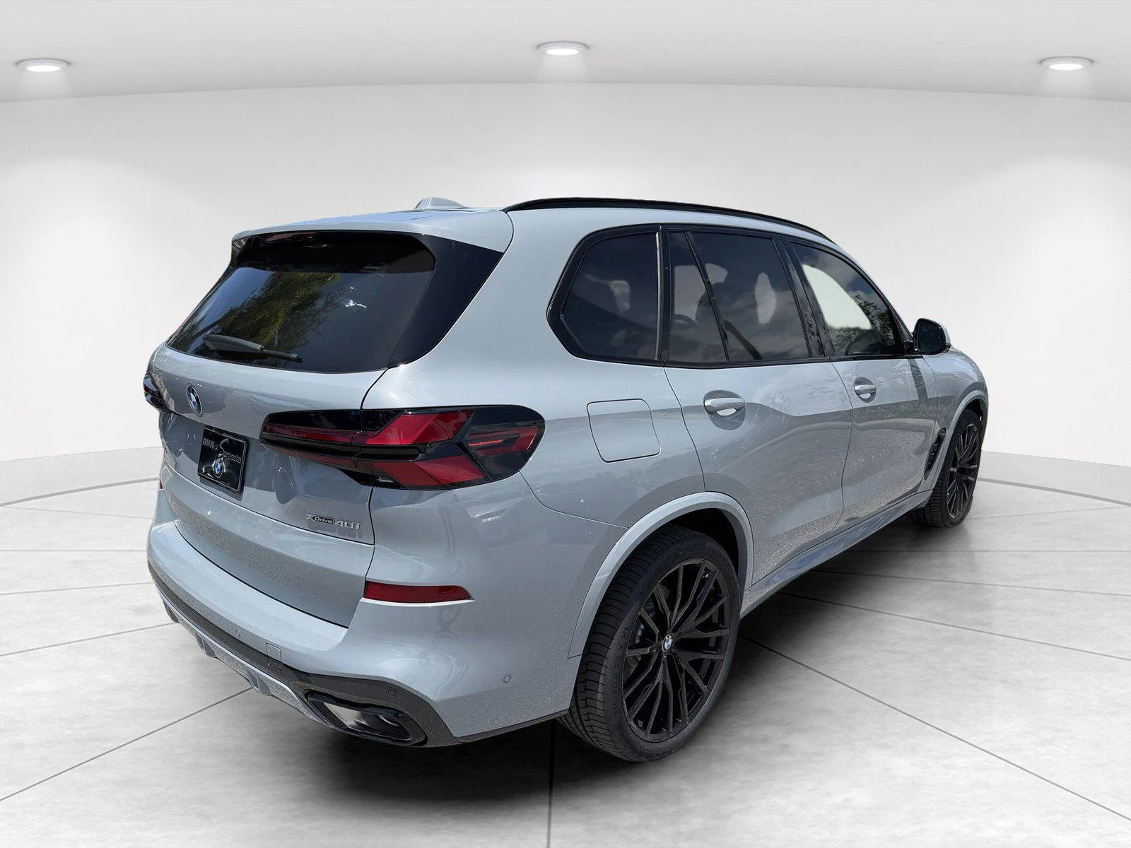 New 2026 Brooklyn Grey Metallic BMW xDrive40i image 4