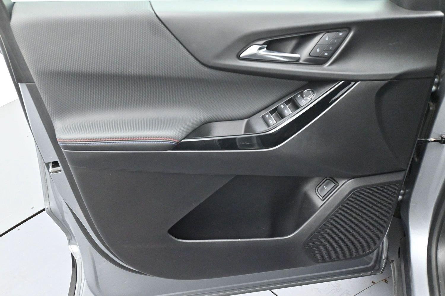 Used 2025 Sterling Gray Metallic Chevrolet FWD RS image 11