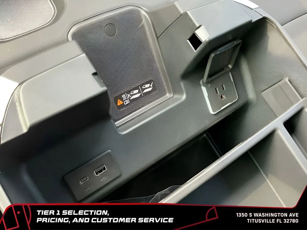 New 2026 Glacier White Tricoat GMC SLT image 53