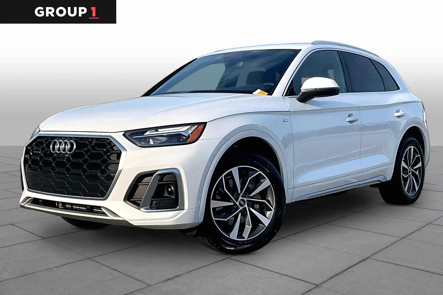 2022 Audi Q5 S line Premium Plus
