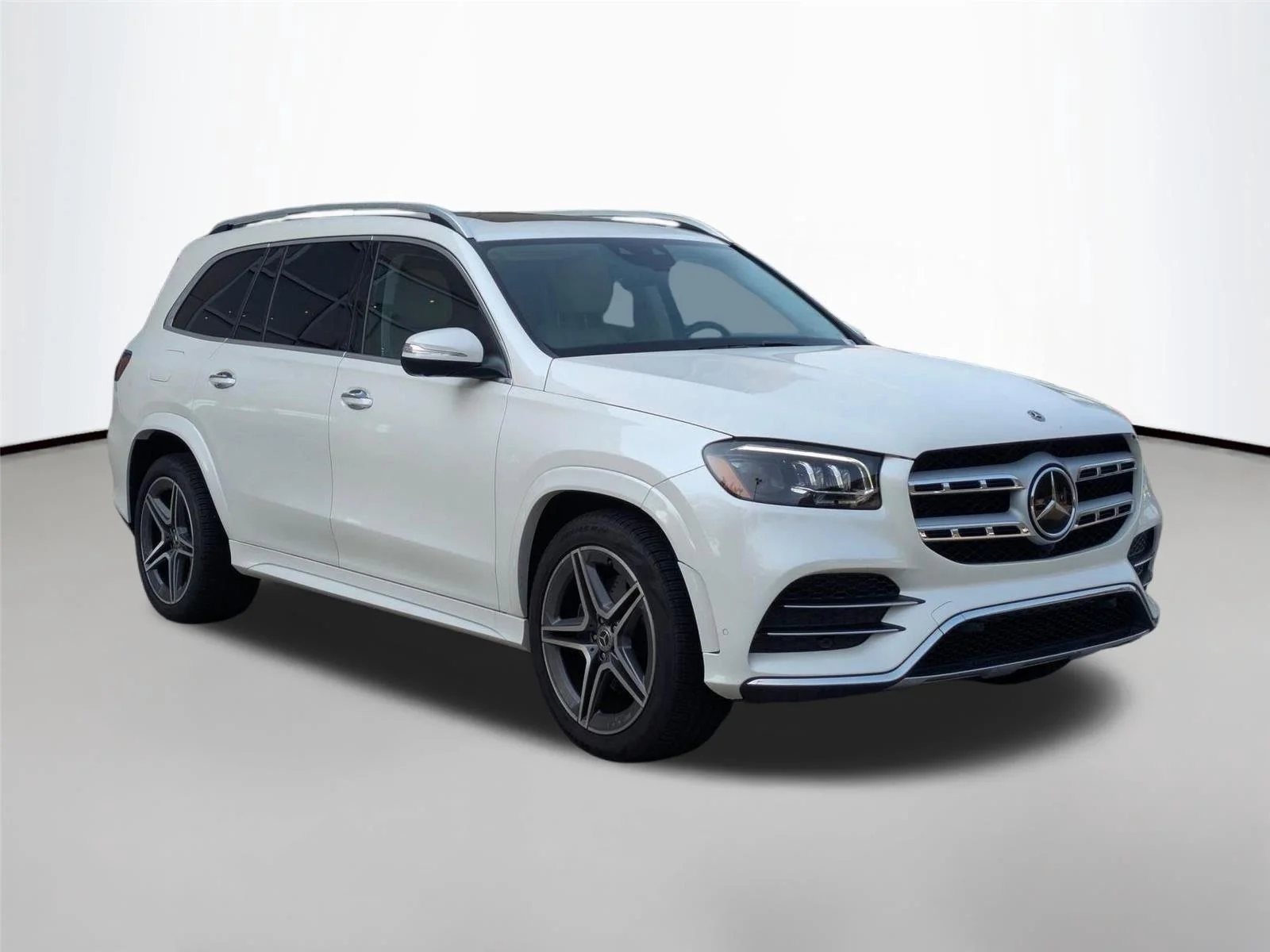 Used 2022 MANUFAKTUR Diamond White Bright Mercedes-Benz GLS 450 image 3