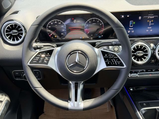 New 2026 Mountain Grey Metallic Mercedes-Benz GLB 250 image 19