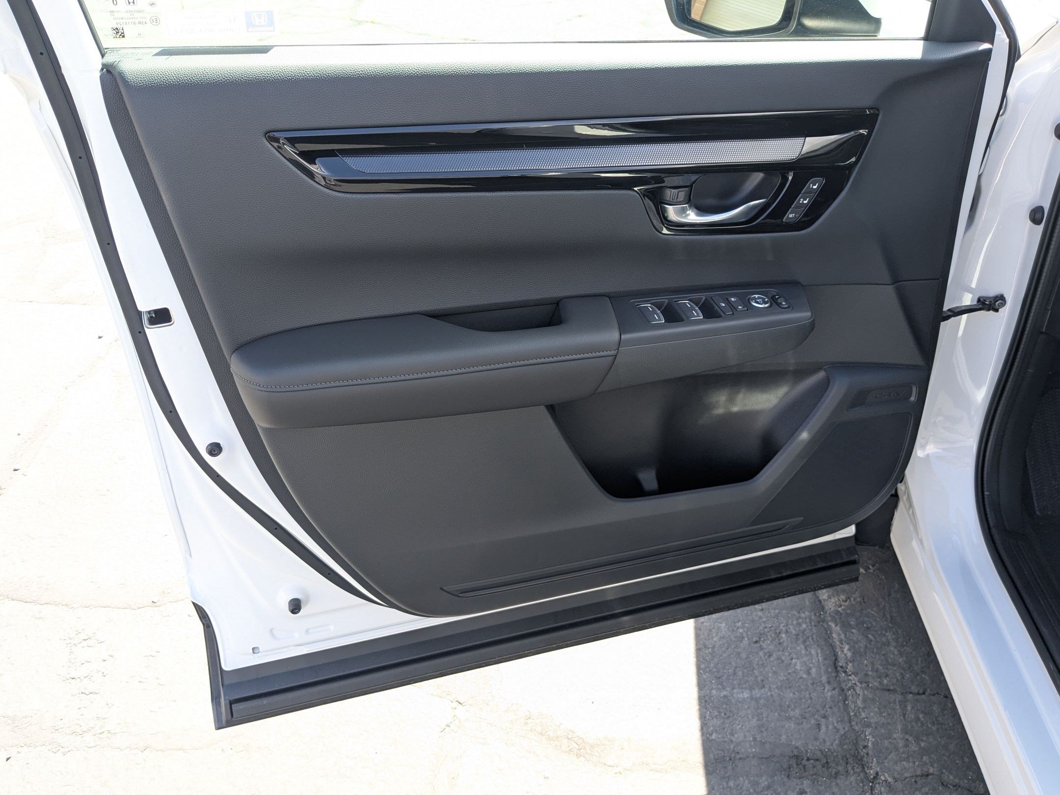 New 2026 Platinum White Pearl Honda EX-L image 10