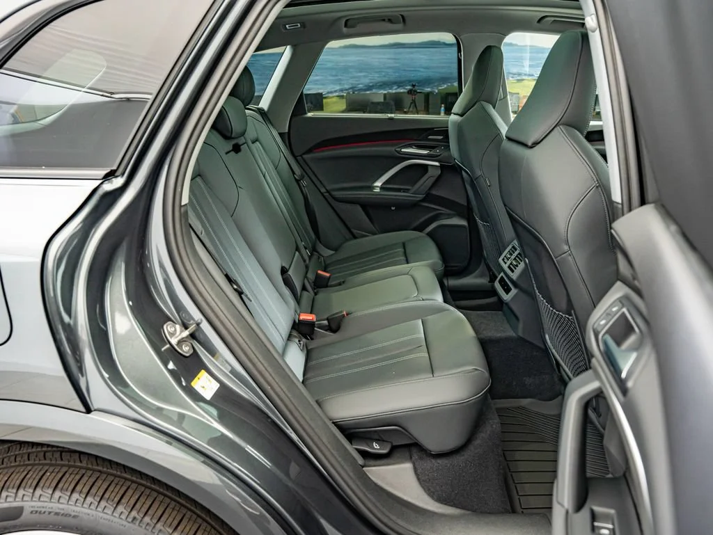 New 2026 Daytona Gray Metallic Audi 2.0T Premium Plus image 33