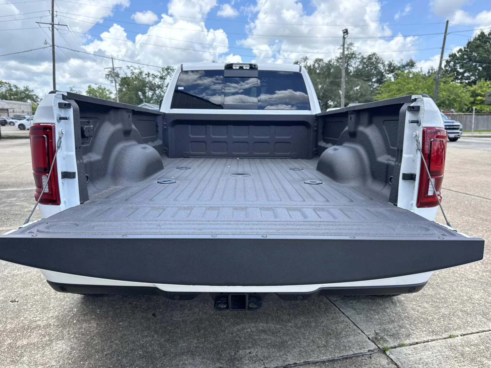 New 2026 Bright White Clear-Coat Exterior Paint RAM Laramie image 6