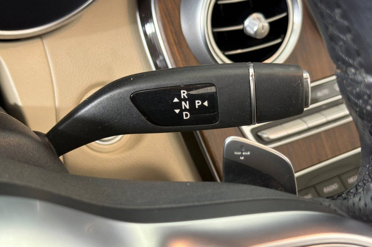 Used 2023 Polar White Mercedes-Benz C 300 image 19