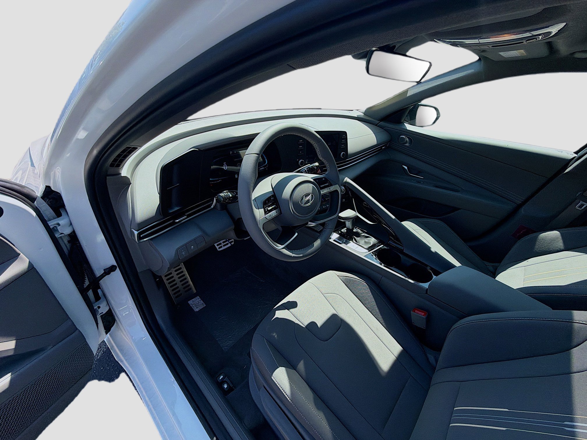 2026 Hyundai Elantra SEL - Photo 31