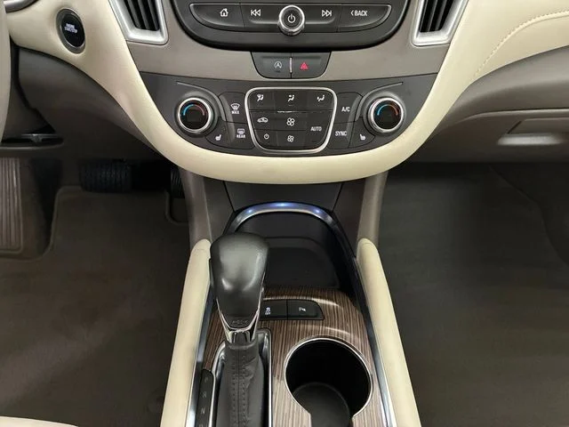 Used 2022 Gray Chevrolet LT image 21